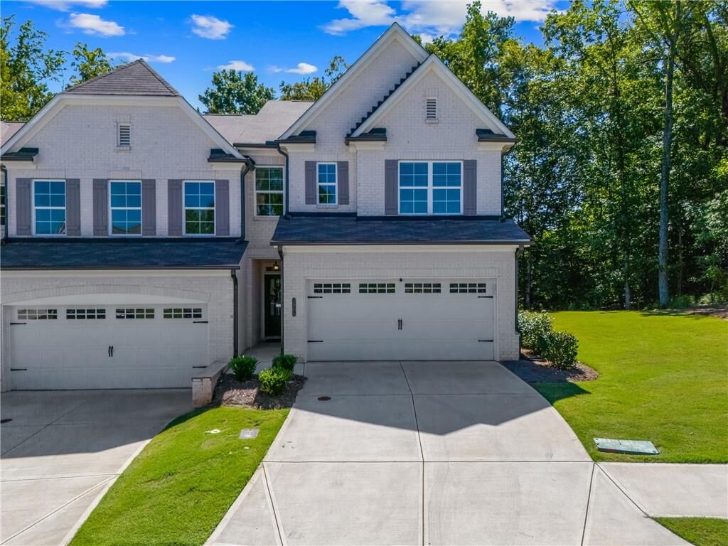 Property Photo: 3905 Cavalier Way GA 30097