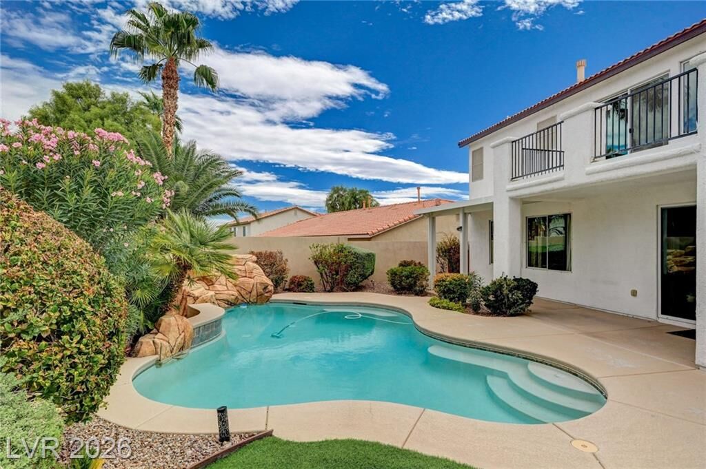 Property Photo:  1520 Barrington Oaks Street  NV 89084 