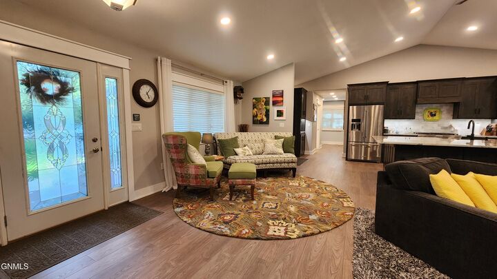 Property Photo:  6110 Ponderosa Avenue  ND 58503 