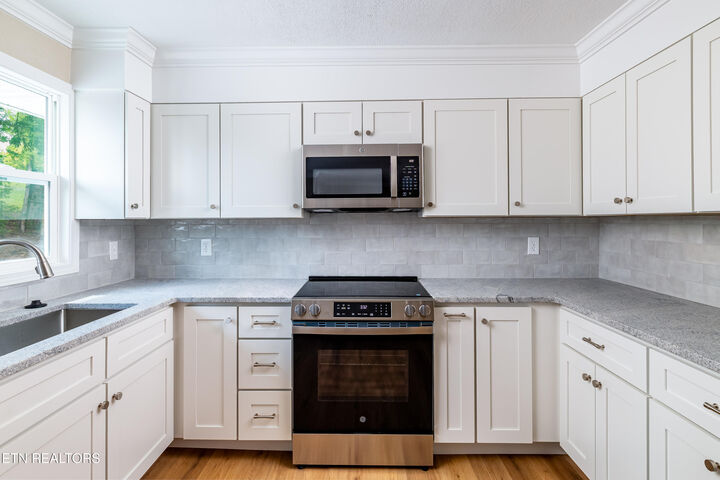 Property Photo: 700 Lakeview Drive TN 37774