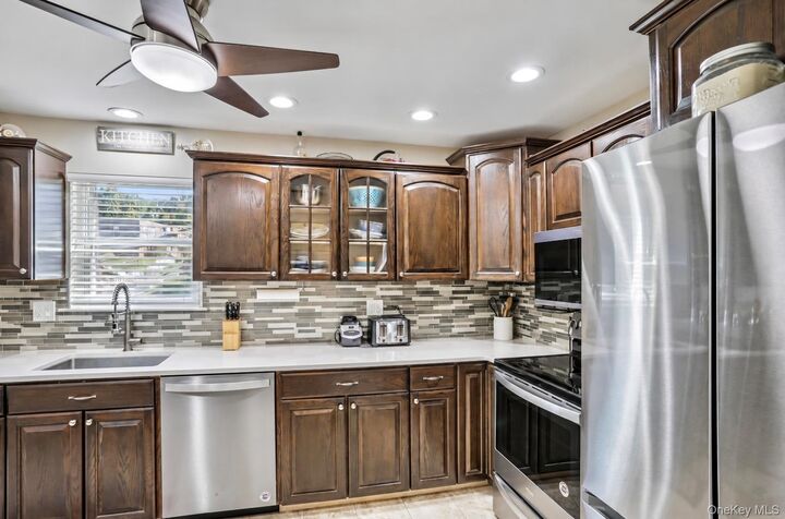 Property Photo:  20 Crescent Drive 79  NY 10984 