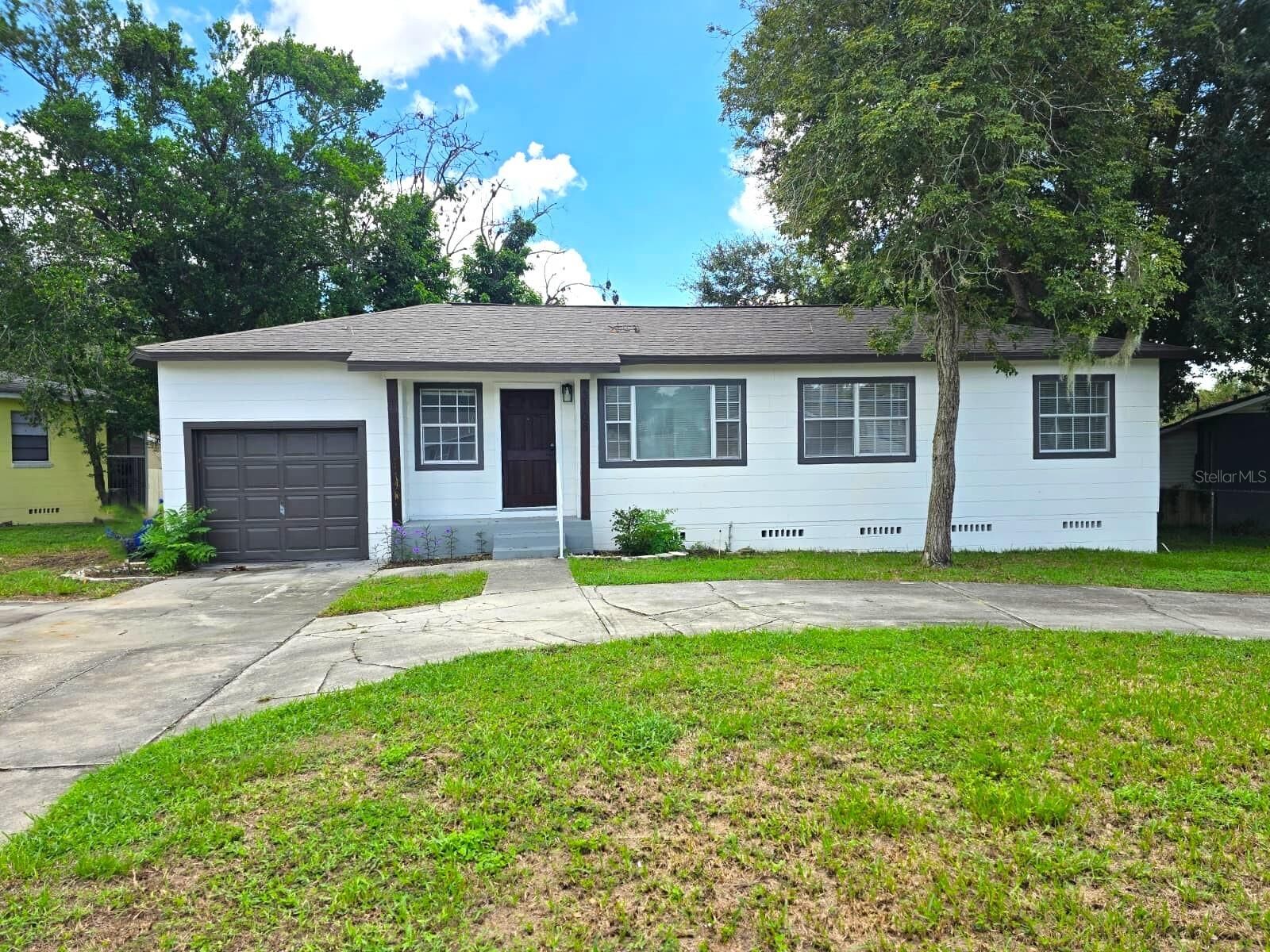 Property Photo:  3108 Cleveland Heights Boulevard  FL 33803 