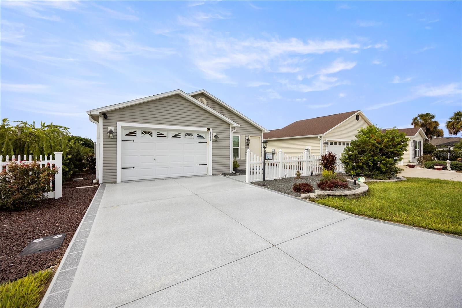 Property Photo: 6036 Altman Avenue FL 32163