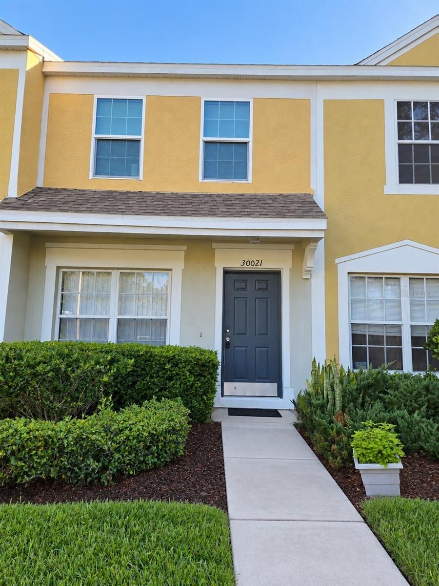 Property Photo:  30021 Playa Del Rey Lane  FL 33543 