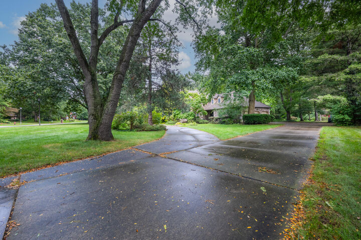 Property Photo: 5375 N Alpine Ridge MI 49127