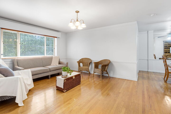 Property Photo:  737 Ridge Avenue 2H  IL 60202 
