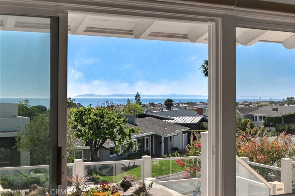 Property Photo:  428 Cabrillo  CA 92625 