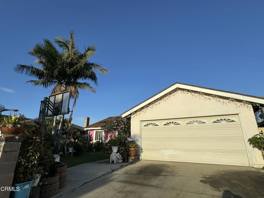 Property Photo:  4531 Boston Way  CA 93033 