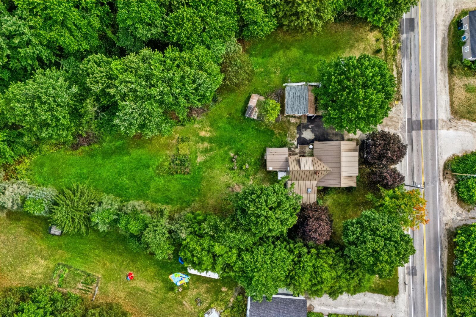 Property Photo:  19 Yarmouth Road  ME 04039 