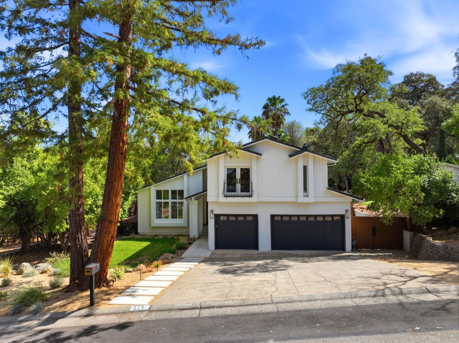 Property Photo:  115 Hillswood Drive  CA 95630 