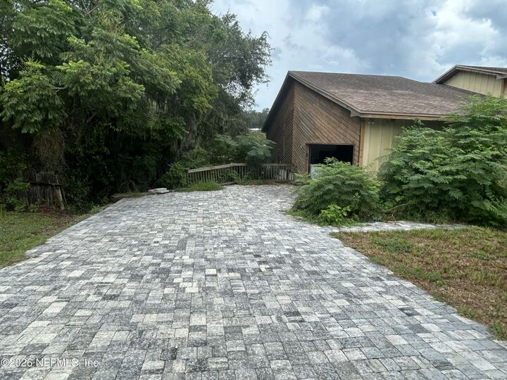 Property Photo: 3873 Cove Saint Johns Road FL 32277