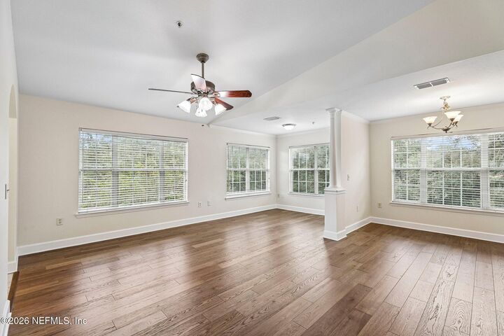 Property Photo: 7800 Point Meadows Drive 531 FL 32256