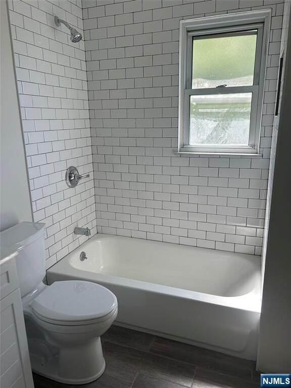 Property Photo:  15 Westwood Boulevard 2  NJ 07675 