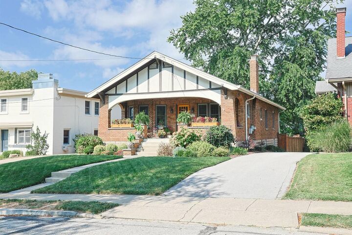 Property Photo:  1035 N Fort Thomas Avenue  KY 41075 