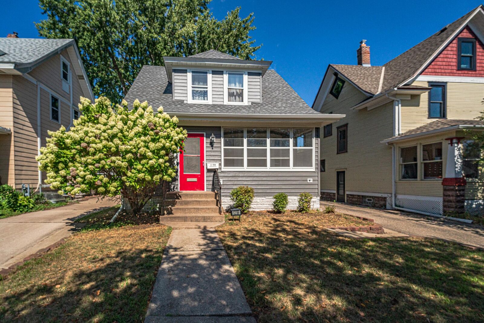 Property Photo:  1259 Minnehaha Avenue W  MN 55104 