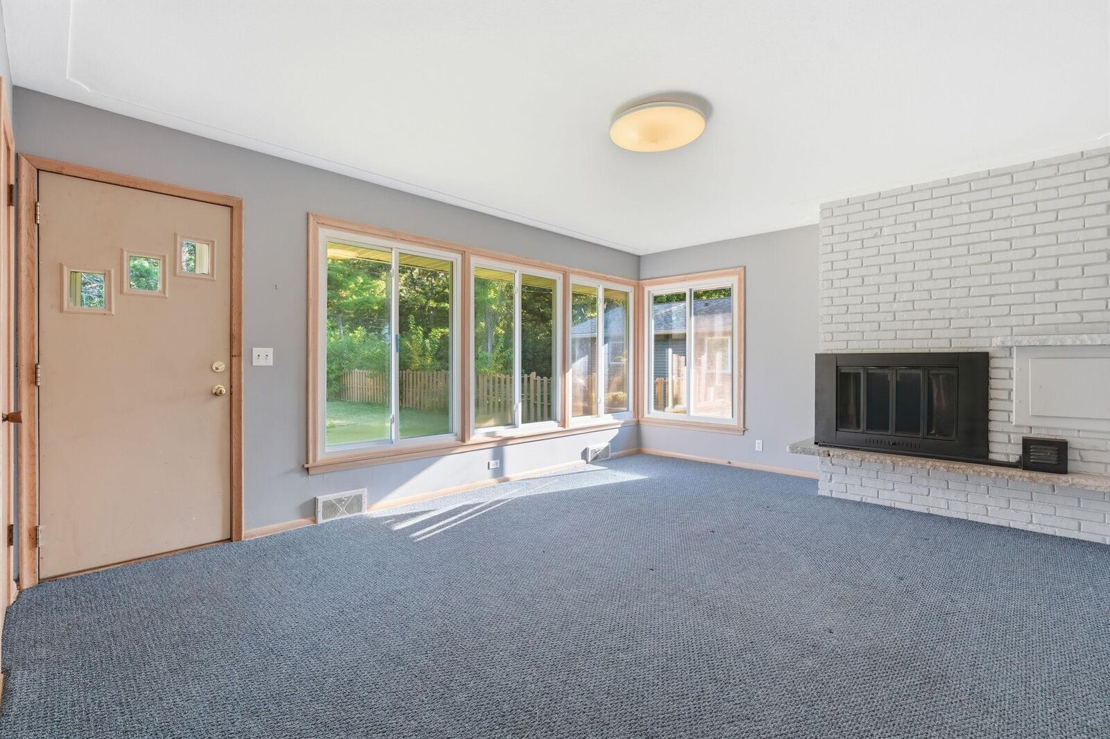 Property Photo: 5300 Circle Down MN 55416