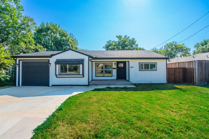 Photo de la propriété:  1808 N Waddill Street  TX 75069 