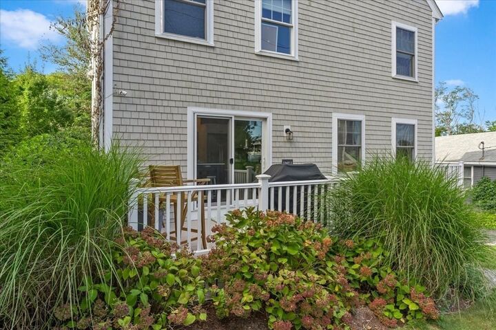 Property Photo:  11 Rockland Circle 1  MA 02045 