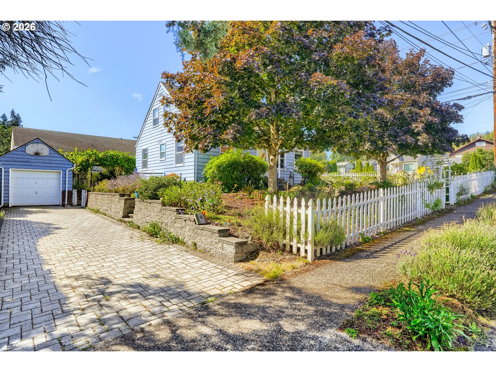 Property Photo:  108 NE 19th Ave  WA 98607 