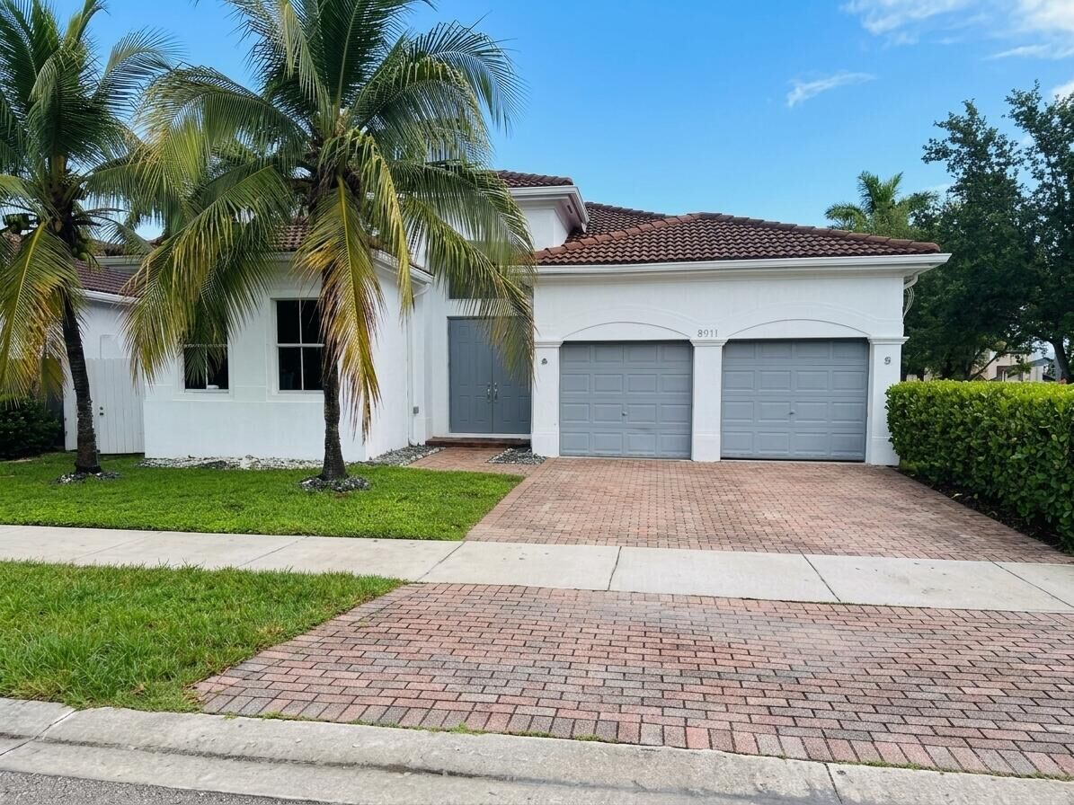 Property Photo: 8911 NW 178th Lane FL 33018