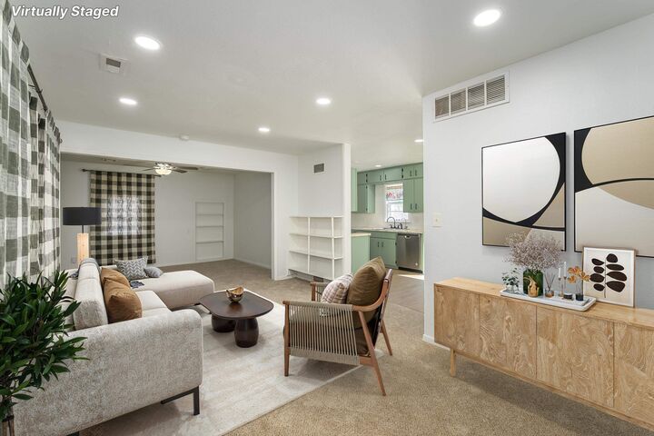 Property Photo: 2820 S Mosley St KS 67216-1121