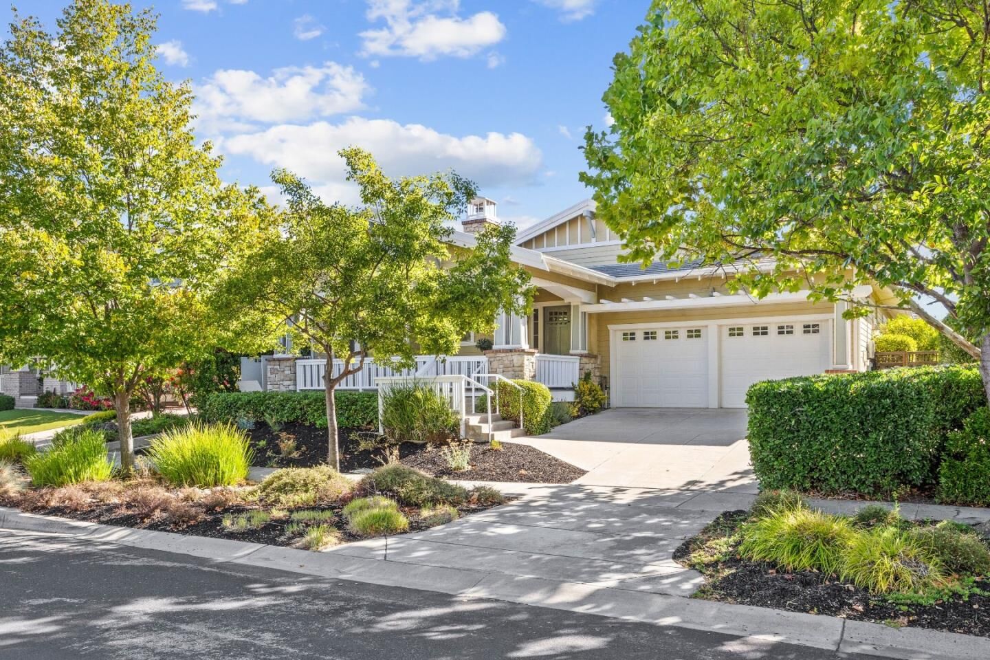 Property Photo: 2746 Impruneta Court CA 94550