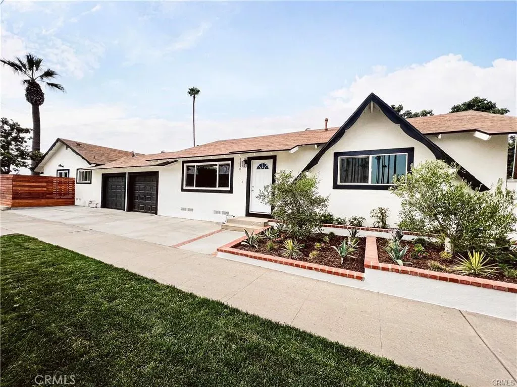 Property Photo:  1815 E Palm Avenue  CA 92867 