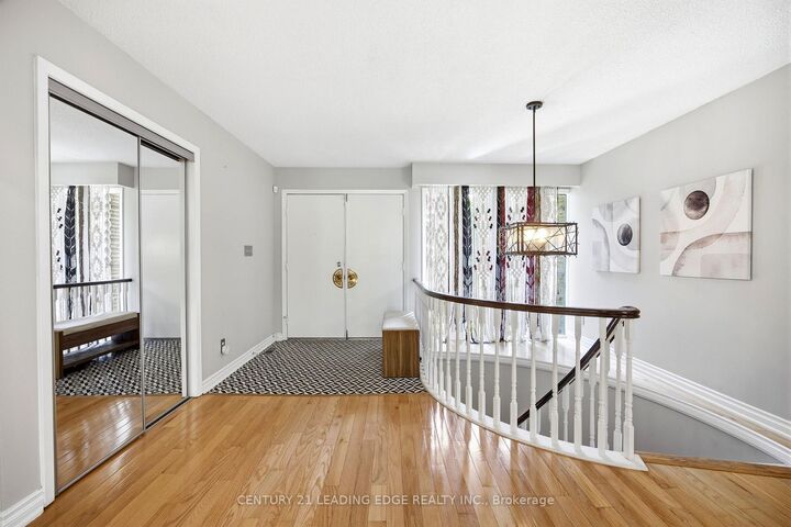Property Photo:  128 Marica Avenue  ON L1G 3G8 
