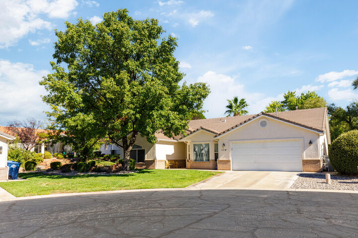 Property Photo:  187 N Westridge Dr 114  UT 84770 