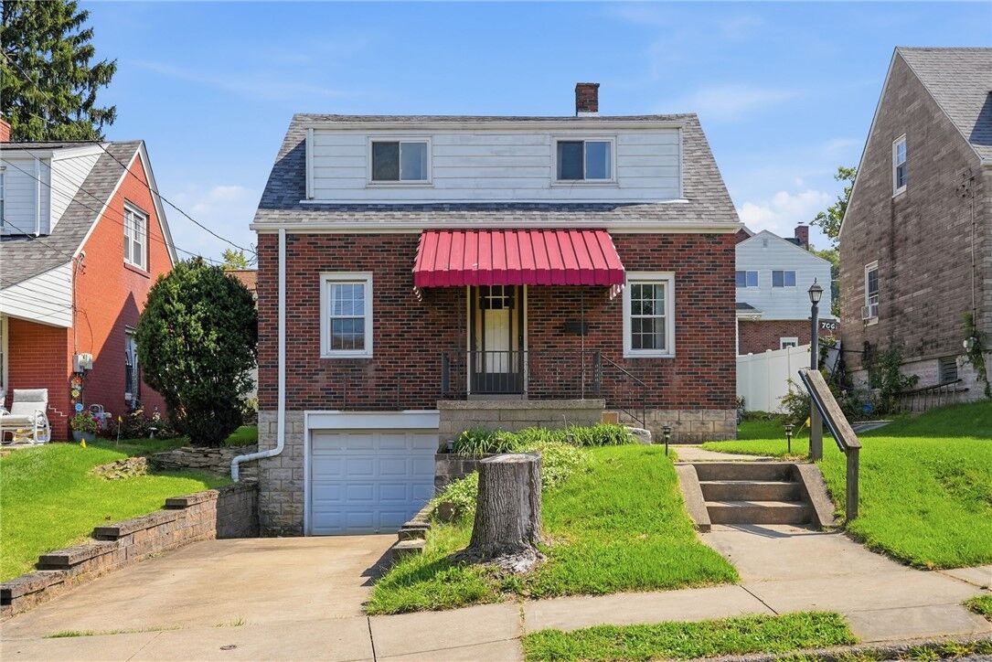 Property Photo: 706 Chatsworth Ave PA 15202