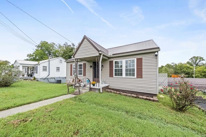 Property Photo:  442 Prichard Street  KY 41102 