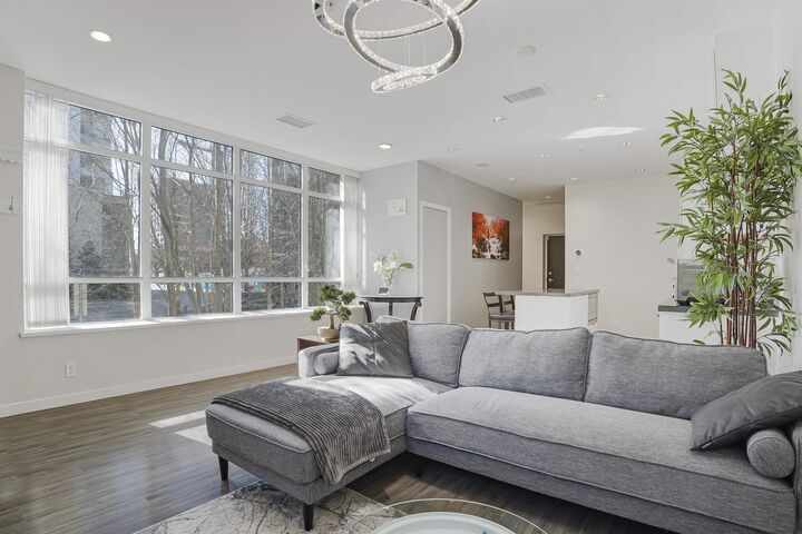 Property Photo: 7338 Gollner Avenue 21 BC V6Y 0H8
