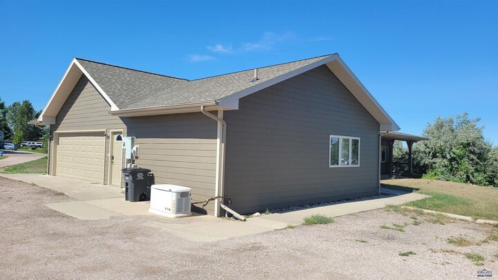 Property Photo: 509 Trail Dr SD 57719