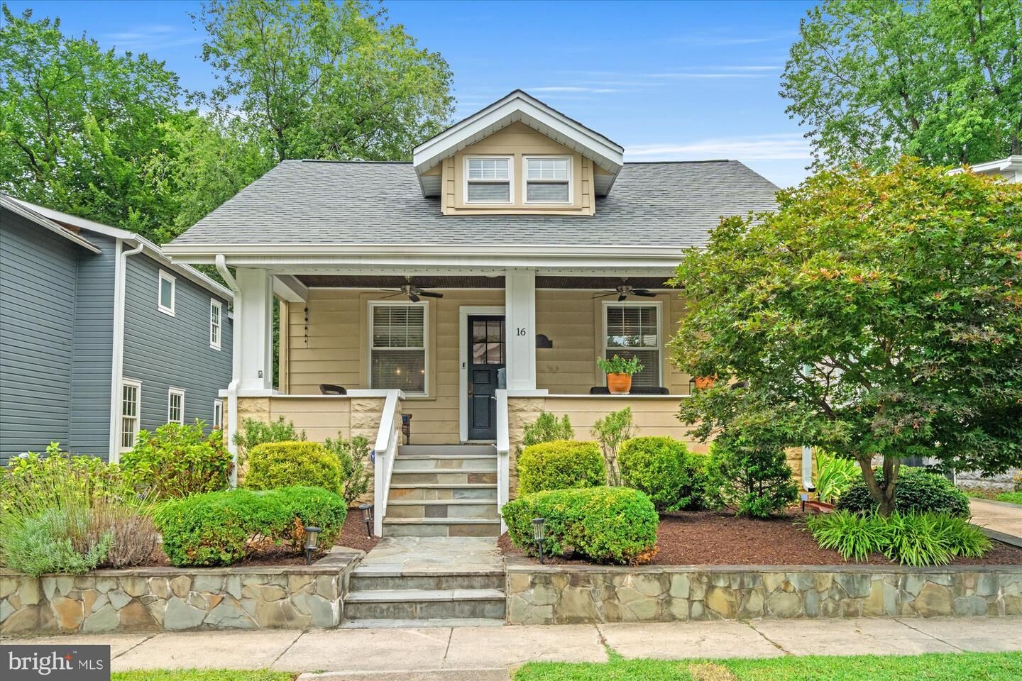 Property Photo:  16 E Walnut Street E  VA 22301 