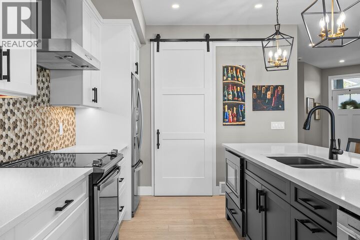 Property Photo:  3352 Hawks Crescent  BC V4T 0A7 