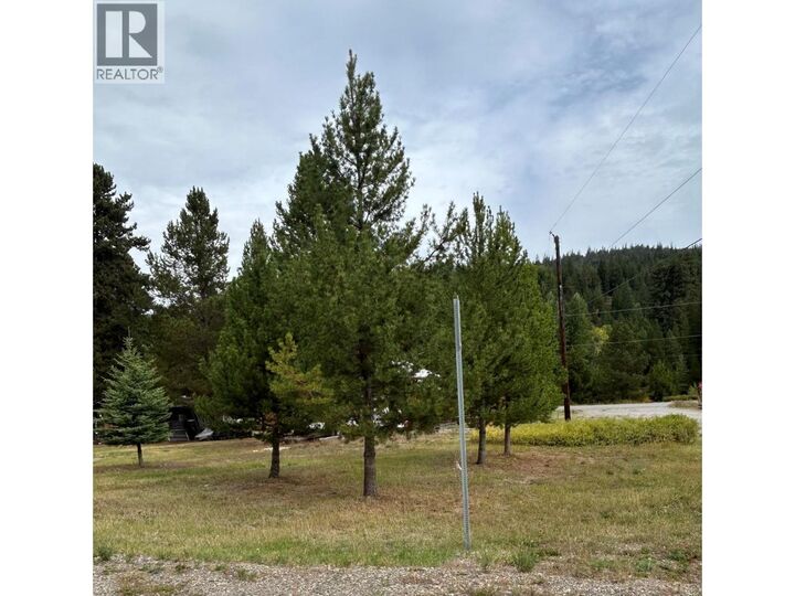 Property Photo:  860 Roundhouse Drive  BC V1K 1M9 