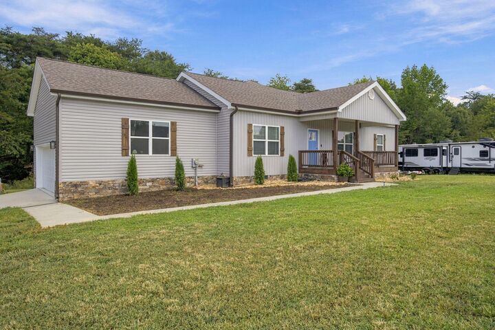 Property Photo:  50 Brentwood Lane  TN 37327 