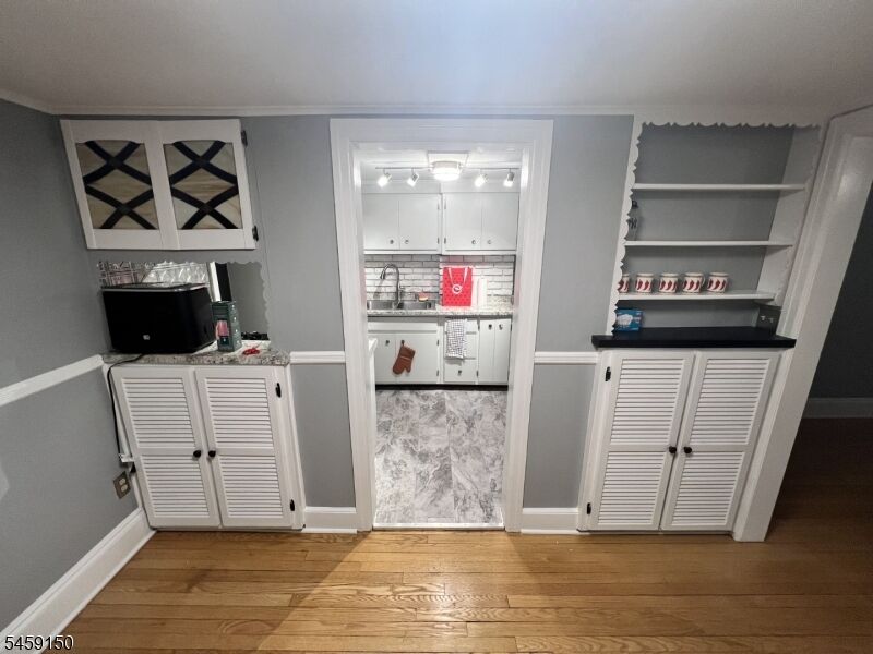 Property Photo:  60 Commercial Ave A  NJ 07001 