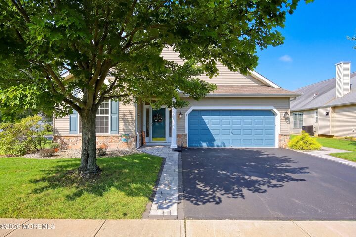 Property Photo:  12 Woodview Drive  NJ 08759 