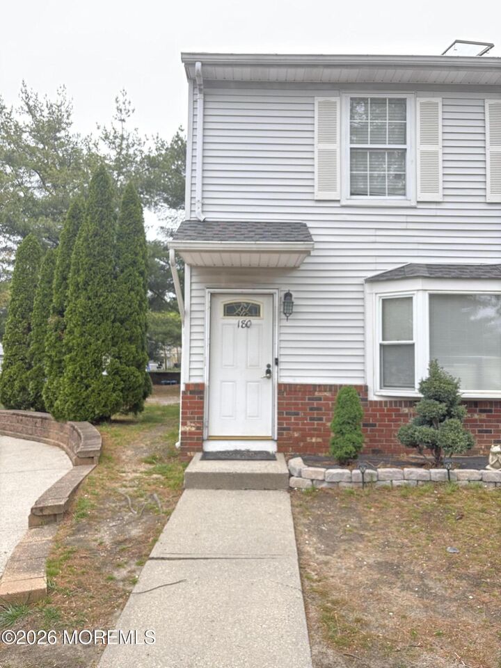 Property Photo:  180 Eva Court  NJ 08527 