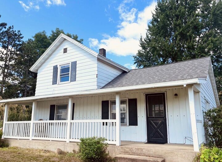 Property Photo: 415 W 136th Street MI 49327
