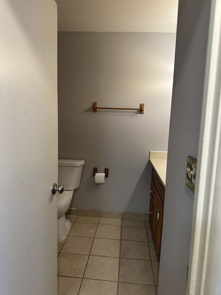 Property Photo:  1880 Bonnie Lane 311  IL 60169 
