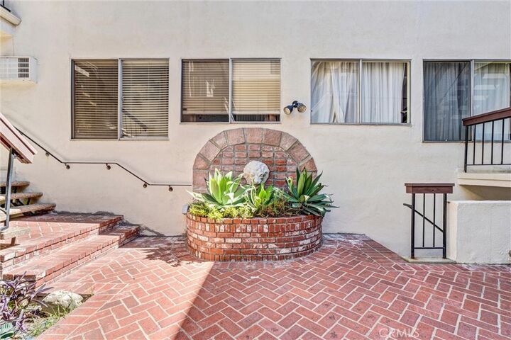 Property Photo:  1840 Camden  CA 90025 