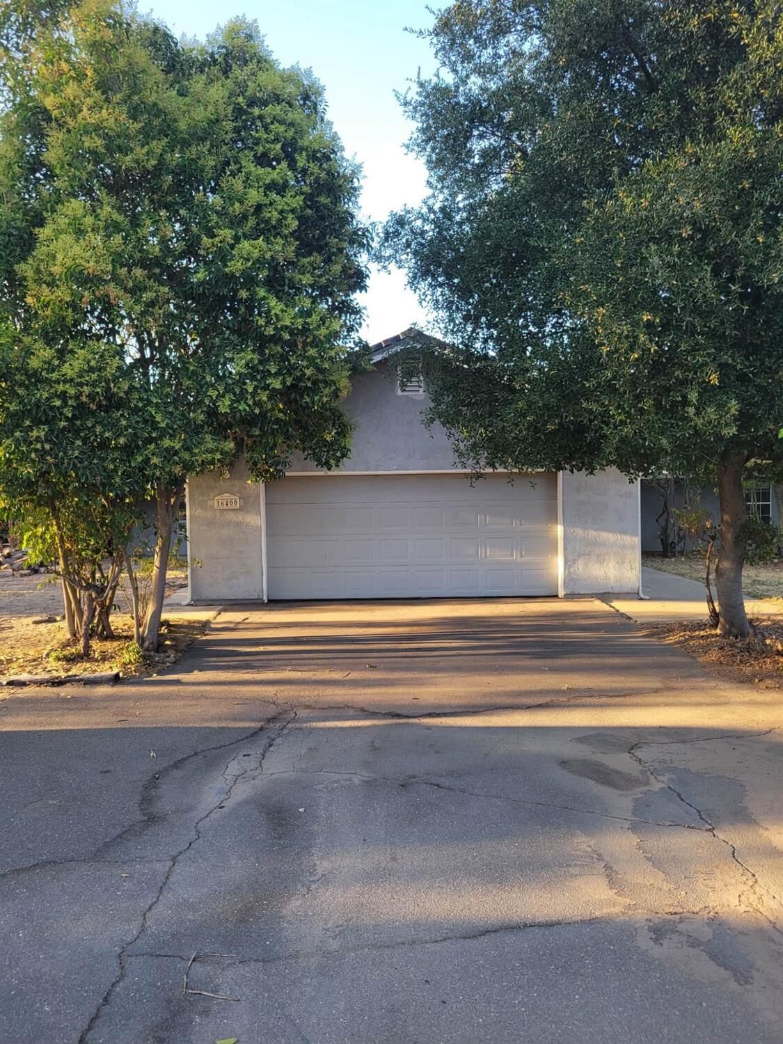 Property Photo: 16400 N Hoerl Road CA 95240