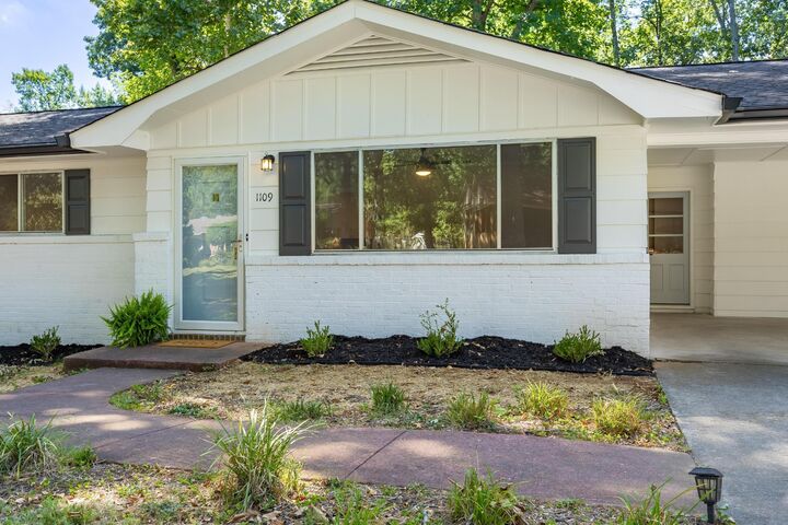 Property Photo:  1109 Peerless Dr NW  TN 37312 