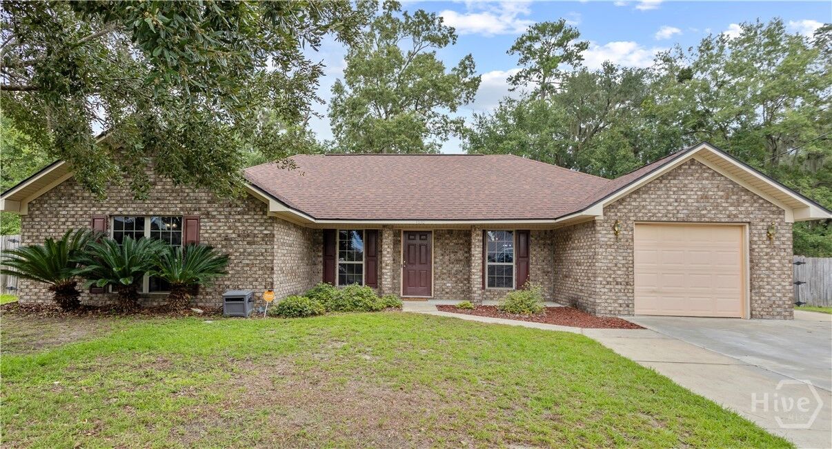 Property Photo: 1010 Canton Court GA 31313