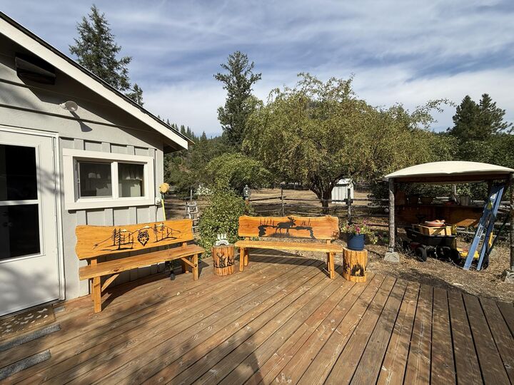 Property Photo: 15316 S Highway 21 WA 99166