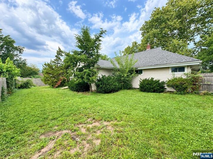 Property Photo:  377 Hoffman Avenue  NJ 07646 