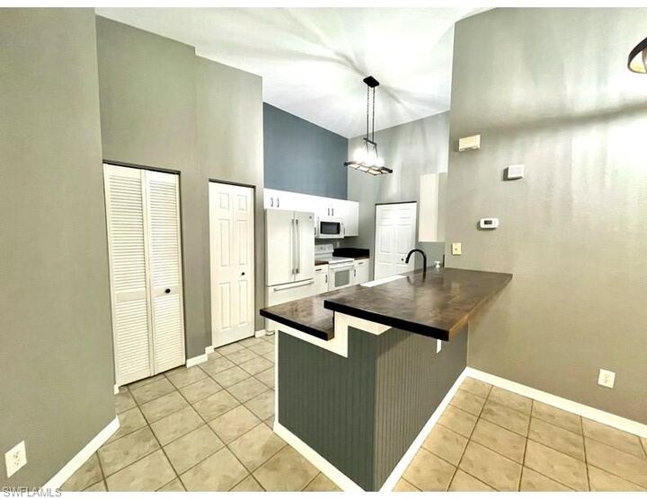 Property Photo: 27095 Matheson Ave 208 FL 34135