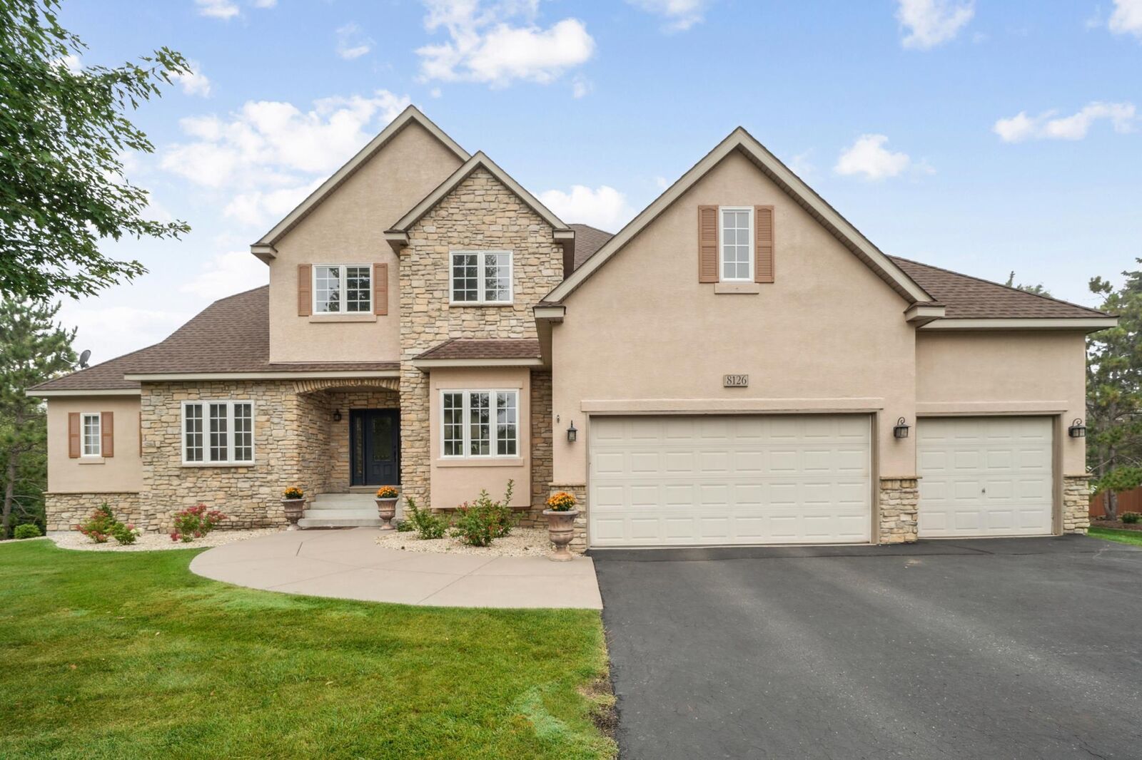 Property Photo: 8126 Pristine Pine Trail MN 55347